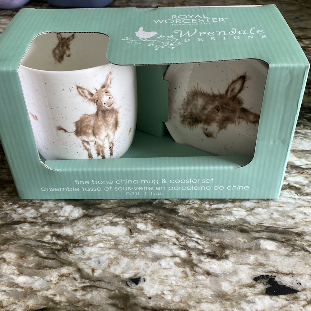 Royal Worcester Wrendale fine bone China mug and coaster set ensemble.